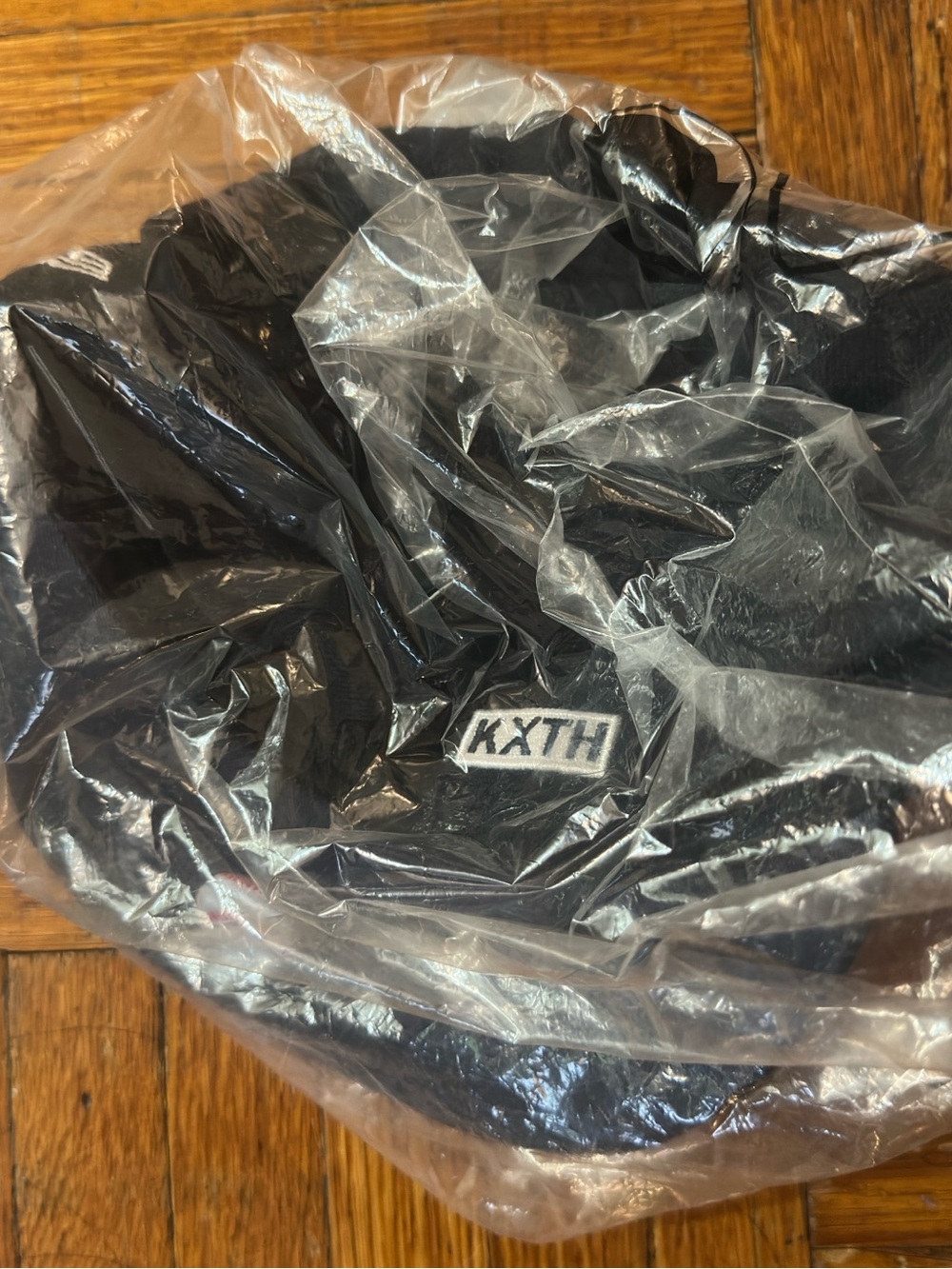 Kith x New Era 10th Anniversary Yankees Hat - Picture 3 of 4